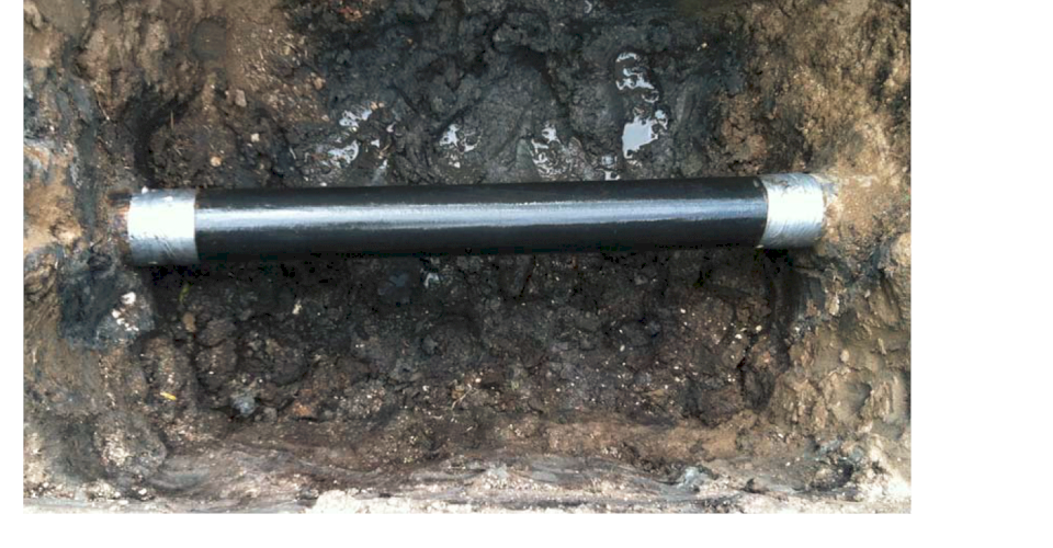 Lafourche Parish exhumation: surface of the pipe after cleaning – oxidation shown to be superficial. No pitting or graphitization could be found.