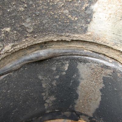 Image of a bad "fishmounted" gasket.