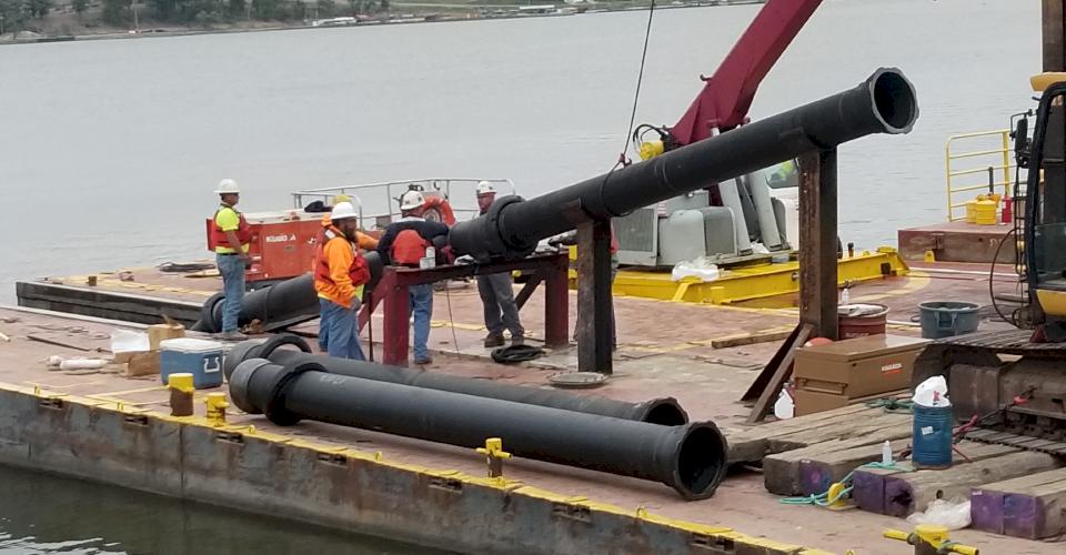 Barge Assembly method for Ball & Socket pipe.