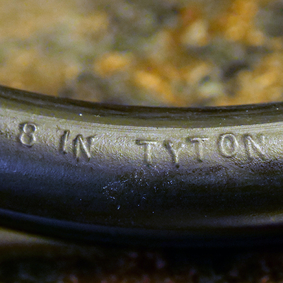 The size and type are molded into gasket.