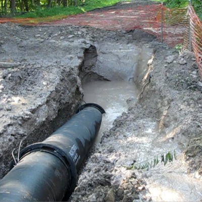 DI pipe in a Bentonite slurry.